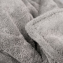 Lade das Bild in den Galerie-Viewer, Servfaces Premium Drying Towel XL